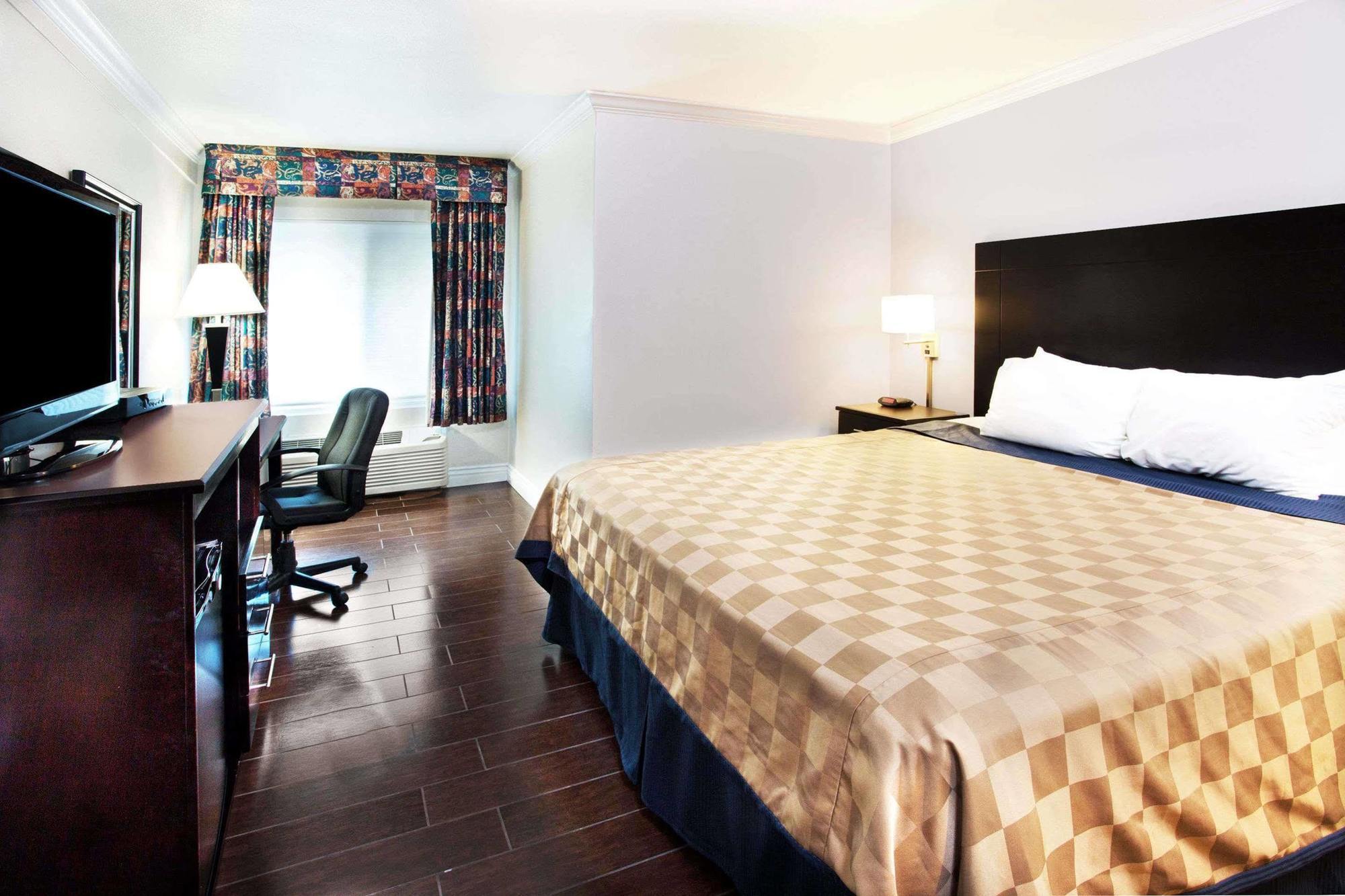 Travelodge By Wyndham Ocean Front Sunset Beach Eksteriør bilde